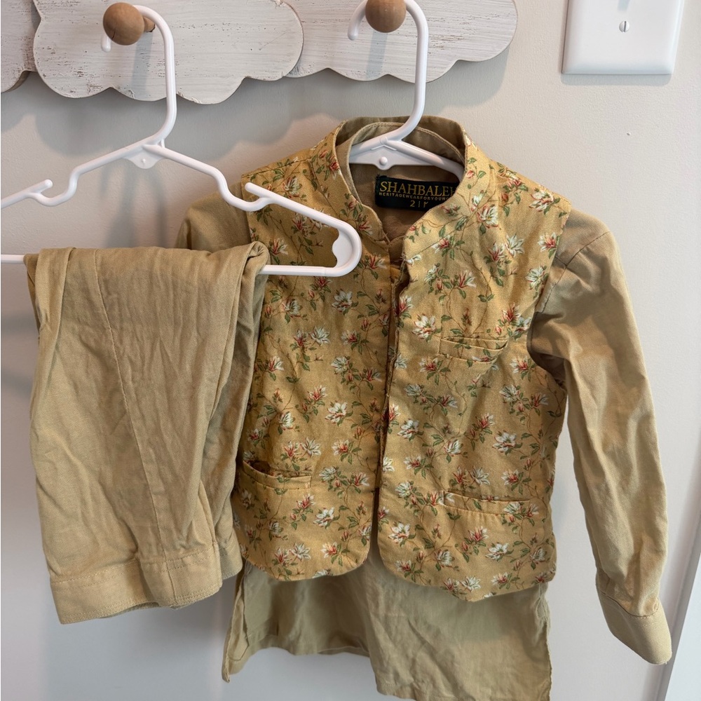 Shahbaleh Toddler Kids 2T Pakistani Kurta shalwar vest 3 pc outfit